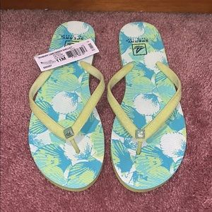 Sperry Sandals never worn